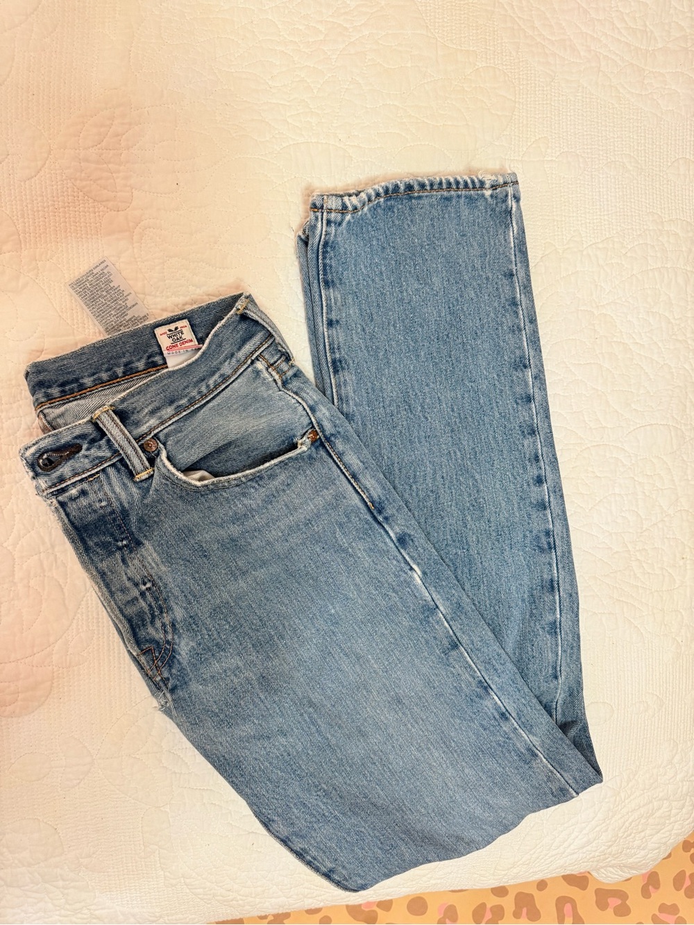 Levi’s 501 Original Fit Jeans White Oak Cone Denim. Size 30x32